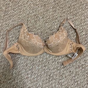 Lepel 34B | Nude Bra, Lace and Corset Detail